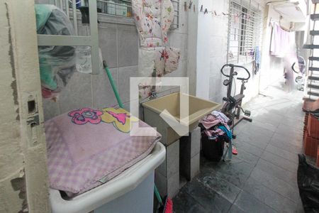 Casa à venda com 148m², 4 quartos e 2 vagas Casa à venda com 148m², 4 quartos e 2 vagasÁrea de Serviço