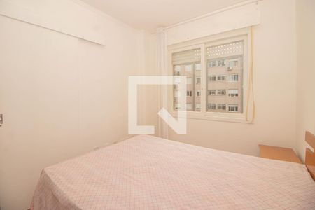 Quarto de apartamento para alugar com 1 quarto, 45m² em Jardim Lindóia, Porto Alegre