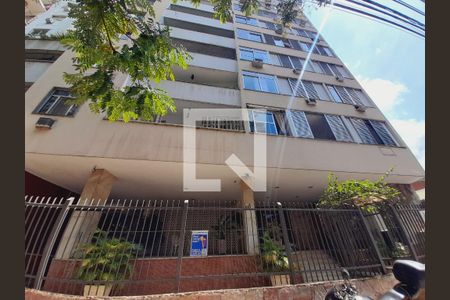 Apartamento à venda com 100m², 3 quartos e sem vagaFachada 