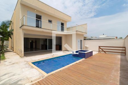 Casa de condomínio para alugar com 260m², 3 quartos e 4 vagas Casa de condomínio para alugar com 260m², 3 quartos e 4 vagas Piscina