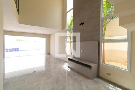 Salas de casa de condomínio para alugar com 3 quartos, 260m² em Swiss Park, Campinas