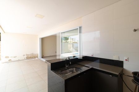 Casa de condomínio para alugar com 260m², 3 quartos e 4 vagas Casa de condomínio para alugar com 260m², 3 quartos e 4 vagasÁrea Gourmet