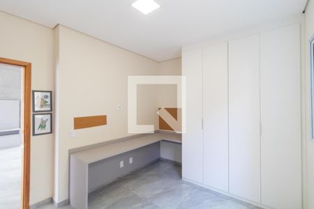 Casa de condomínio para alugar com 260m², 3 quartos e 4 vagas Casa de condomínio para alugar com 260m², 3 quartos e 4 vagasQuarto