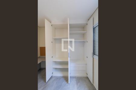 Casa de condomínio para alugar com 260m², 3 quartos e 4 vagas Casa de condomínio para alugar com 260m², 3 quartos e 4 vagasQuarto