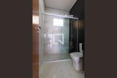 Casa de condomínio para alugar com 260m², 3 quartos e 4 vagas Casa de condomínio para alugar com 260m², 3 quartos e 4 vagasBanheiro 01