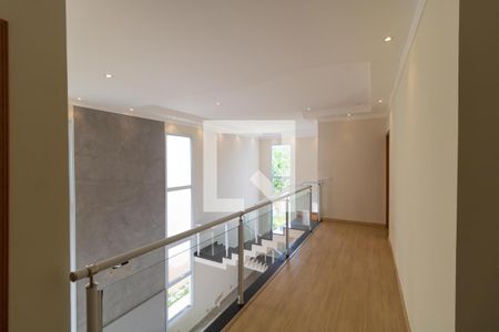 Casa de condomínio para alugar com 260m², 3 quartos e 4 vagas Casa de condomínio para alugar com 260m², 3 quartos e 4 vagasCorredor