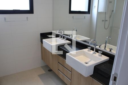 Apartamento para alugar com 151m², 3 quartos e 2 vagasBanheiro do Quarto 3