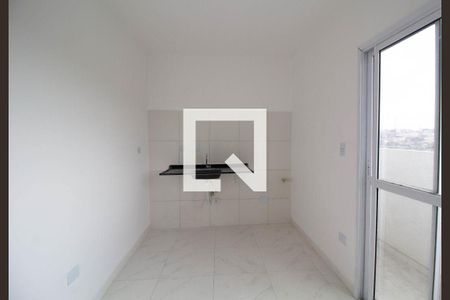 Sala/Cozinha de apartamento para alugar com 2 quartos, 38m² em Vila Carmosina, São Paulo
