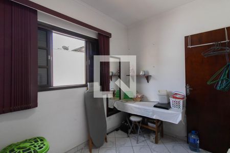 Casa à venda com 200m², 5 quartos e 4 vagasQuarto 3