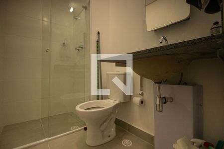 Banheiro de apartamento para alugar com 1 quarto, 25m² em Liberdade, São Paulo