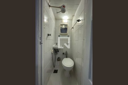 Apartamento à venda com 82m², 3 quartos e sem vaga Apartamento à venda com 82m², 3 quartos e sem vagaBanheiro de serviço