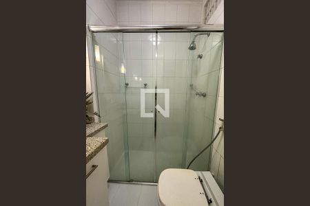 Apartamento à venda com 82m², 3 quartos e sem vaga Apartamento à venda com 82m², 3 quartos e sem vagaBanheiro Social