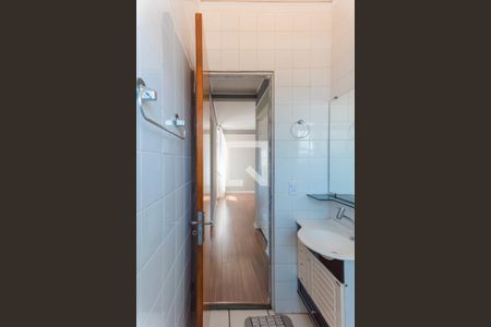 Apartamento para alugar com 47m², 2 quartos e 1 vaga Apartamento para alugar com 47m², 2 quartos e 1 vagaBanheiro