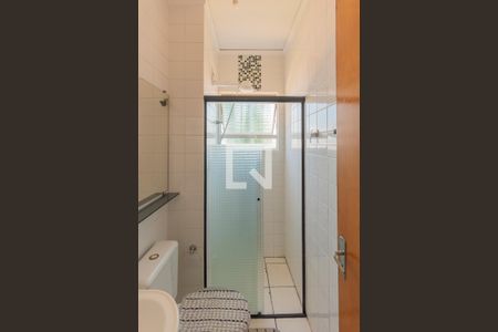 Apartamento para alugar com 47m², 2 quartos e 1 vaga Apartamento para alugar com 47m², 2 quartos e 1 vagaBanheiro