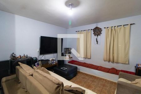 Sala de casa de condomínio à venda com 3 quartos, 720m² em Parque Xangrilá, Campinas