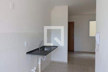 Apartamento para alugar com 46m², 2 quartos e 1 vaga Apartamento para alugar com 46m², 2 quartos e 1 vagaCozinha e Lavanderia