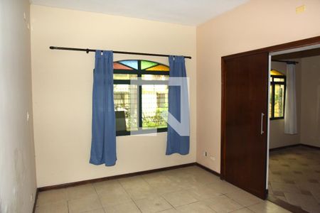 Sala 2 de casa à venda com 3 quartos, 300m² em Jardim Regis, São Paulo