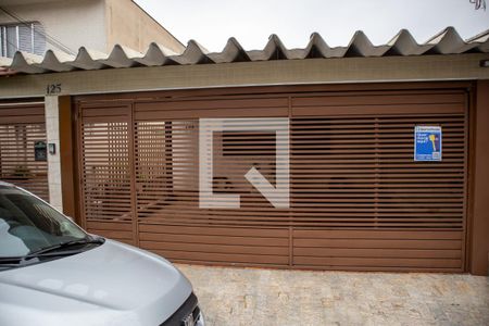 Casa à venda com 180m², 4 quartos e 2 vagasFachada