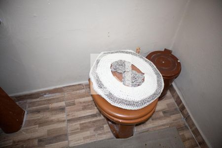 Casa à venda com 180m², 4 quartos e 2 vagasBanheiro de Serviço