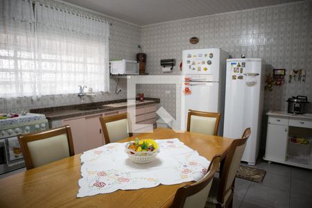 Casa à venda com 180m², 4 quartos e 2 vagasCozinha