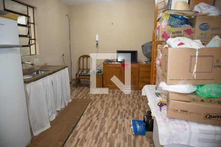 Casa à venda com 180m², 4 quartos e 2 vagasQuarto de Serviço