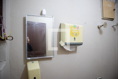 Casa à venda com 180m², 4 quartos e 2 vagasBanheiro de Serviço