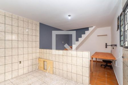 Sala/Cozinha de casa para alugar com 1 quarto, 70m² em Jardim Presidente Dutra, Guarulhos