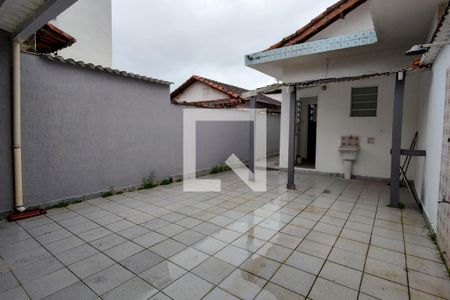Casa para alugar com 120m², 2 quartos e 2 vagasQuintal