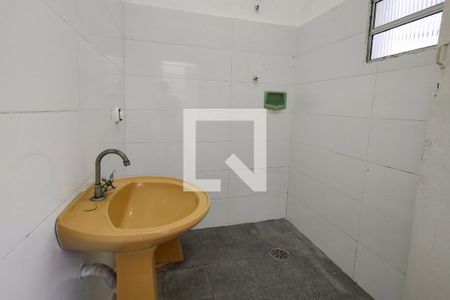 Casa para alugar com 120m², 2 quartos e 2 vagasBanheiro