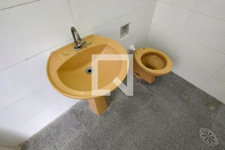 Casa para alugar com 120m², 2 quartos e 2 vagasBanheiro