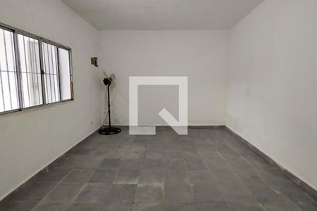 Casa para alugar com 120m², 2 quartos e 2 vagasEdícula/quarto 2