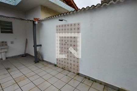 Casa para alugar com 120m², 2 quartos e 2 vagasQuintal