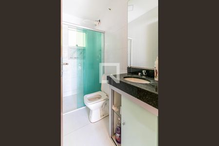 Casa à venda com 101m², 2 quartos e 1 vagaBanheiro
