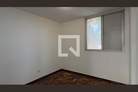 Apartamento para alugar com 3 quartos, 73m² em Jardim dos Prados, São Paulo