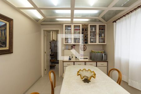 Apartamento para alugar com 208m², 4 quartos e 4 vagasCopa