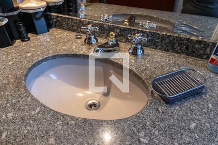 Apartamento para alugar com 208m², 4 quartos e 4 vagasBanheiro da Suíte 1