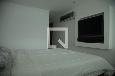 Apartamento à venda com 180m², 4 quartos e 3 vagasQuarto 2