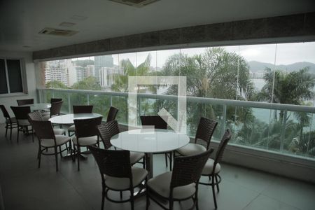 Apartamento à venda com 180m², 4 quartos e 3 vagasEspaço Gourmet 