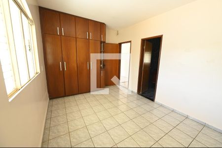 Q1 suíte de casa para alugar com 3 quartos, 175m² em Jardim Balneario Meia Ponte, Goiânia