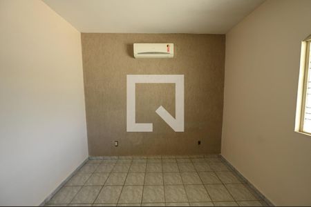 Q1 suíte de casa para alugar com 3 quartos, 175m² em Jardim Balneario Meia Ponte, Goiânia