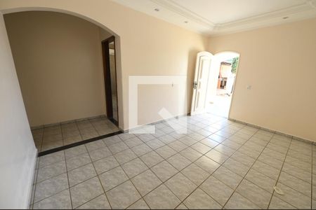 Sala de casa para alugar com 3 quartos, 175m² em Jardim Balneario Meia Ponte, Goiânia