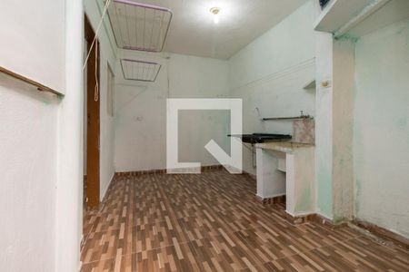 Sala/Cozinha de casa para alugar com 1 quarto, 40m² em Parque dos Bancarios, São Paulo