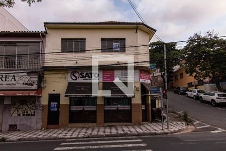 Casa para alugar com 380m², 5 quartos e 1 vagaFachada