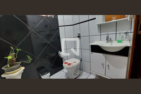 Lavabo 1 de casa à venda com 3 quartos, 230m² em Parque João Ramalho, Santo André