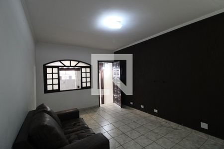 Sala de casa à venda com 3 quartos, 116m² em Jardim Cristal, São Paulo