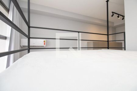 Quarto, cama de casal e ar condicionado  de kitnet/studio à venda com 1 quarto, 25m² em Moema, São Paulo