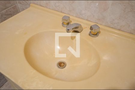Apartamento à venda com 82m², 2 quartos e 1 vaga Apartamento à venda com 82m², 2 quartos e 1 vagaBanheiro da Suíte