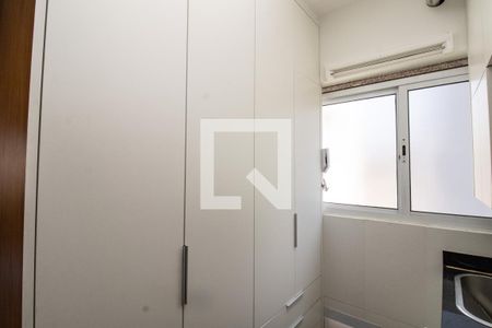 Apartamento à venda com 58m², 1 quarto e 1 vaga Apartamento à venda com 58m², 1 quarto e 1 vagaÁrea de serviço- Armário de parede