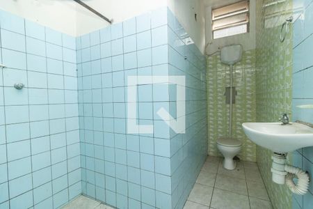 Banheiro de kitnet/studio para alugar com 1 quarto, 28m² em Jardim Carioca, Rio de Janeiro