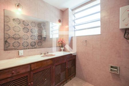 Apartamento à venda com 189m², 3 quartos e 1 vagaBanheiro Corredor